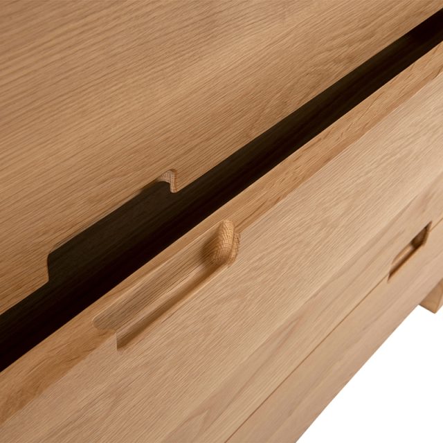 BR304_American Oak [AO01] McLaren Dresser Front 4 drawer