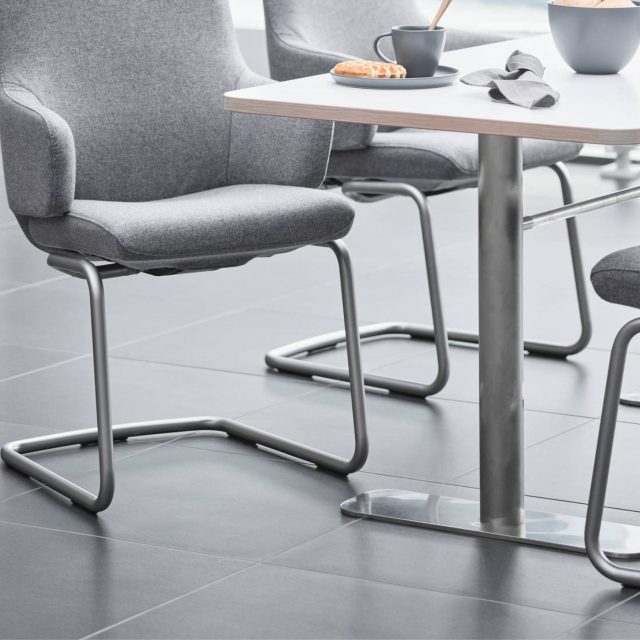Stressless Laurel Dining chair D400 Legs in black- Grey Leather