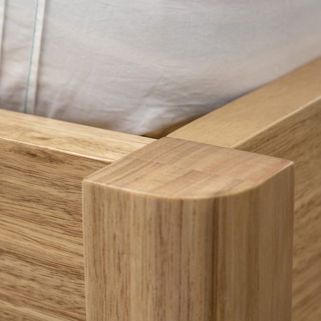 Our Aldgate bed is crafted in solid timber with solid laminated rails. All our beds are assembled in the room with 14mm locating dowels & Euro locking cams 