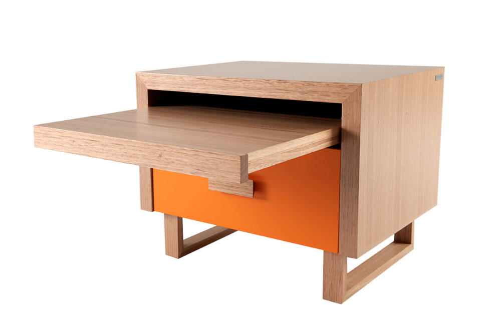 Hove bedside cabinet Adelaide - 1 slide - front
