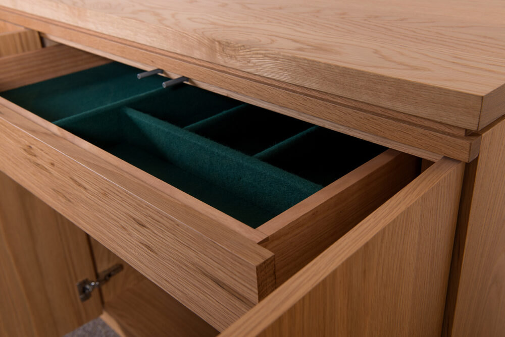 felt lined cutlery drawers are Dovetailed timber with Blum soft close undermounted runners