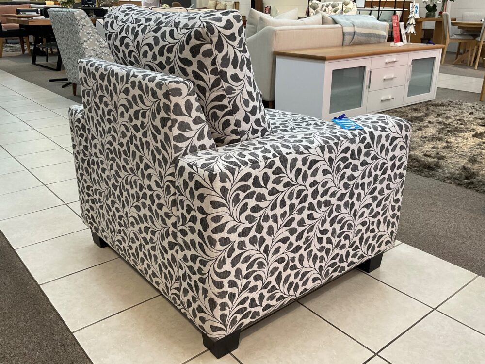 Nova lounge chair - single seat - back angle
