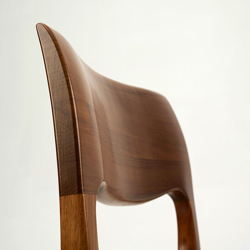 Arke dining chair - top detail