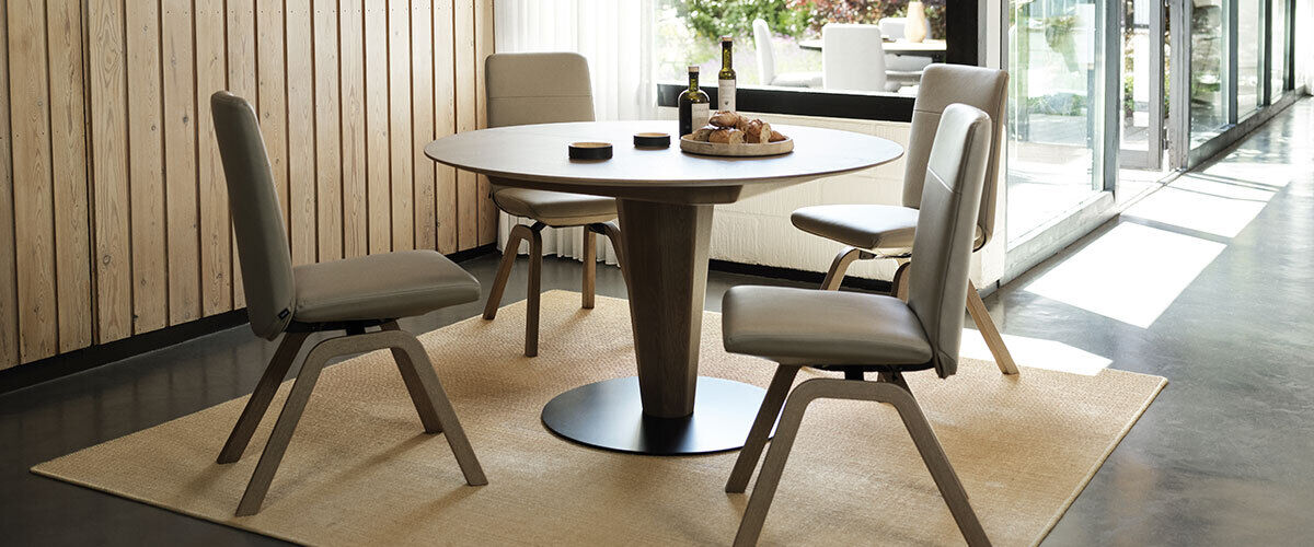 Stressless Chilli Reclining Dining Chair with wood D200 Legs and Batick Cream White Leather