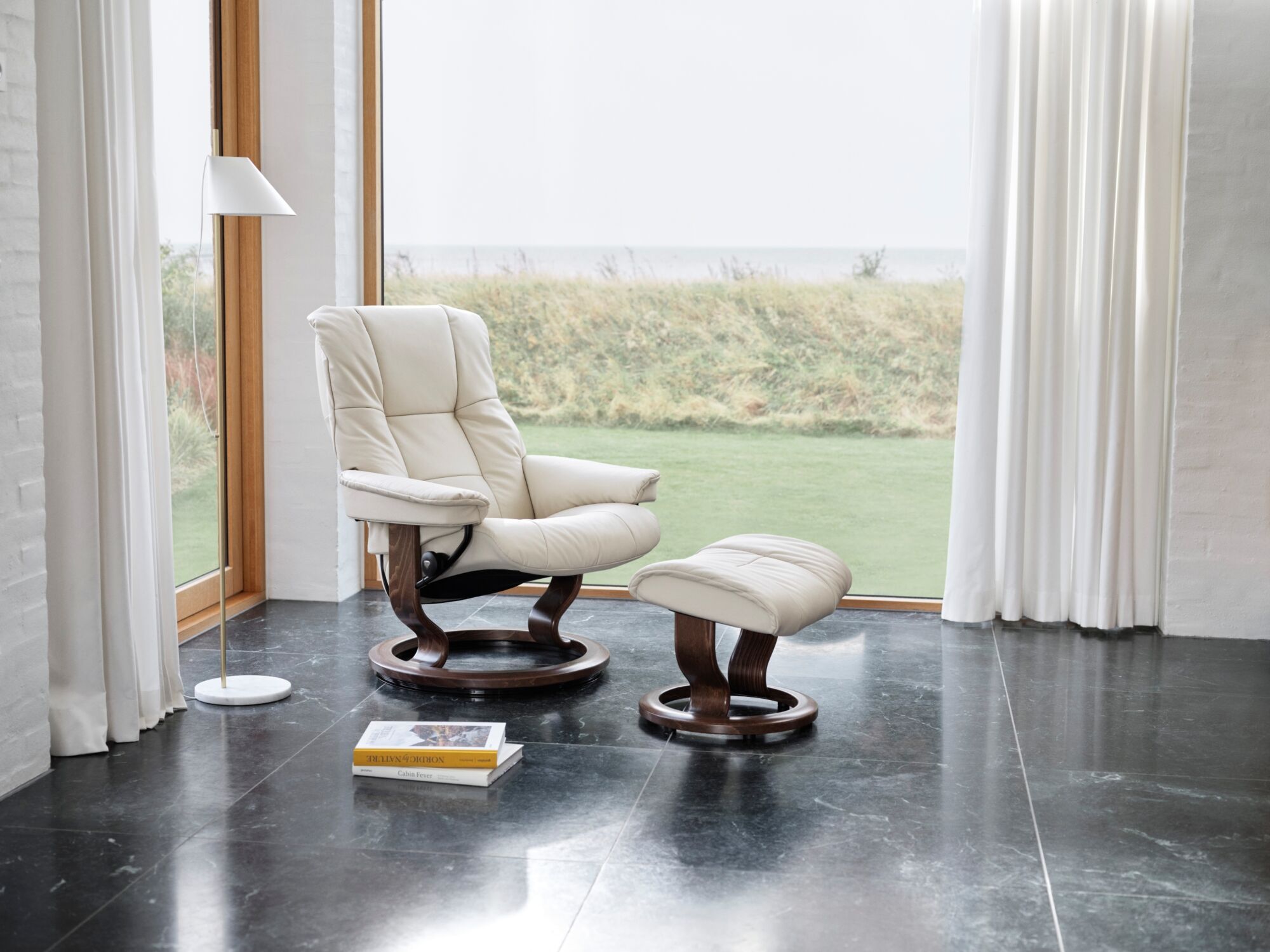 Stressless Mayfair Recliner Classic Base Walnut with Paloma leather Light Grey White